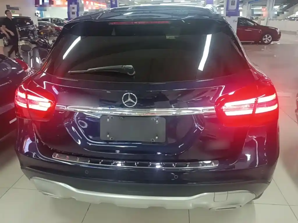 Mercedes-Benz GLA — миниатюра 6