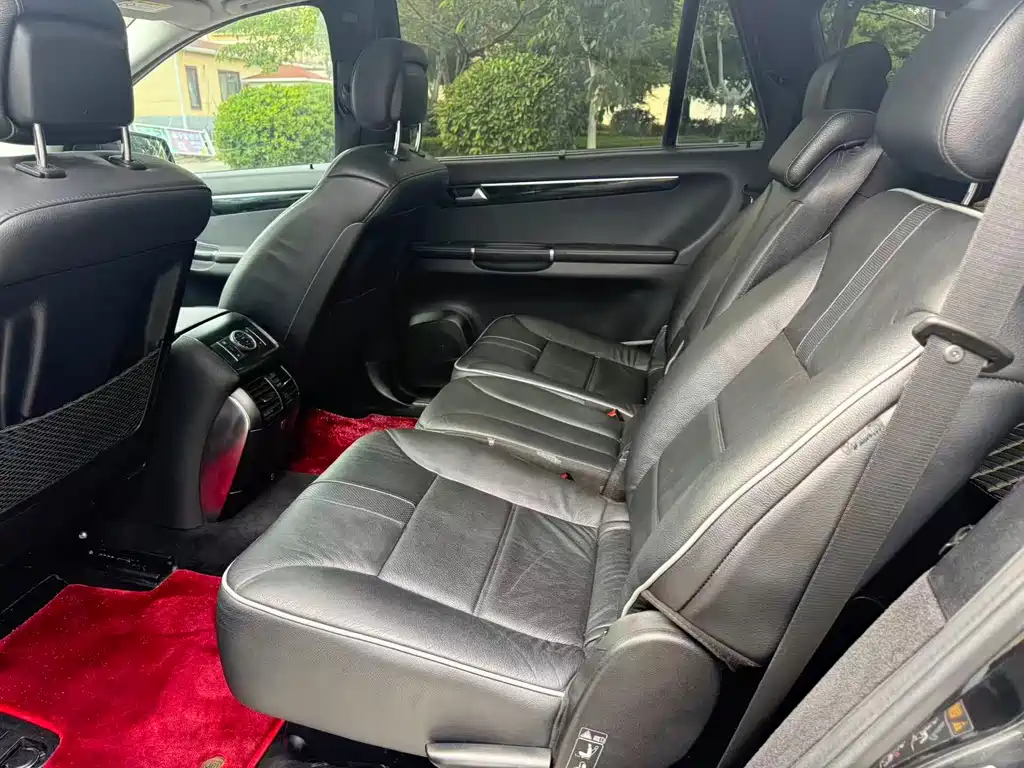 Mercedes-Benz R 2017 R 320 4MATIC