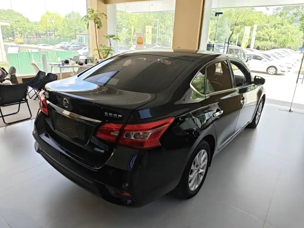Nissan Sylphy — миниатюра 7