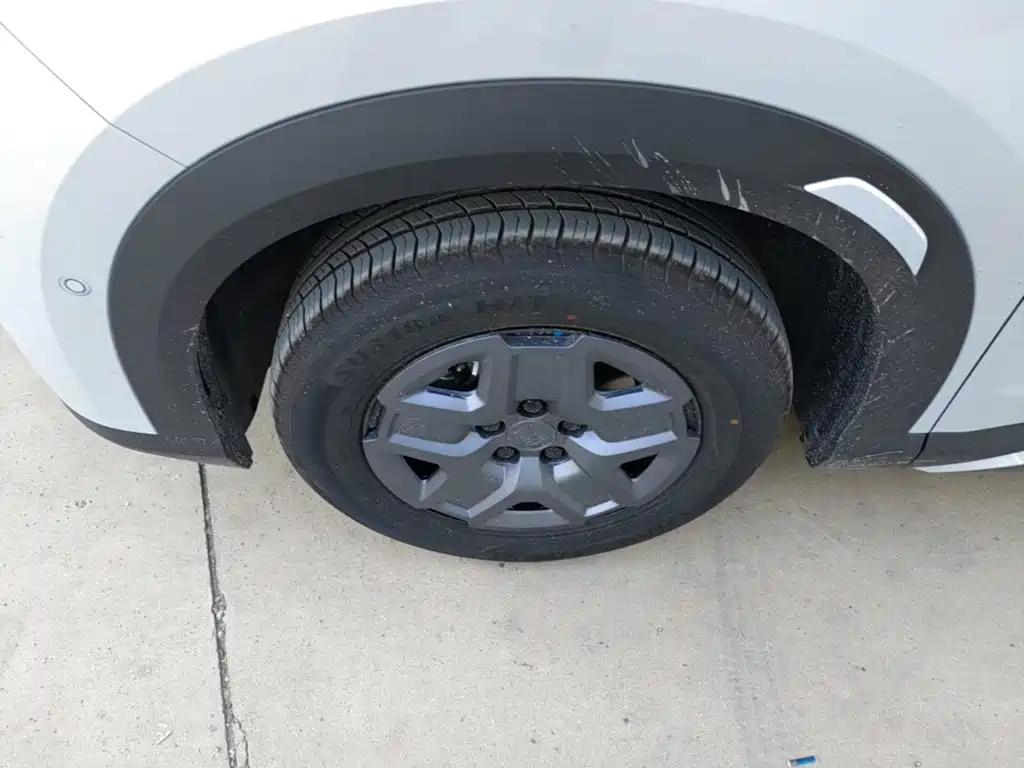 BYD Yuan UP — миниатюра 23