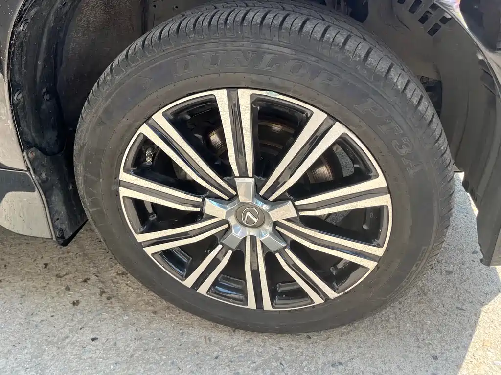 Lexus LX 2019 570 Luxury