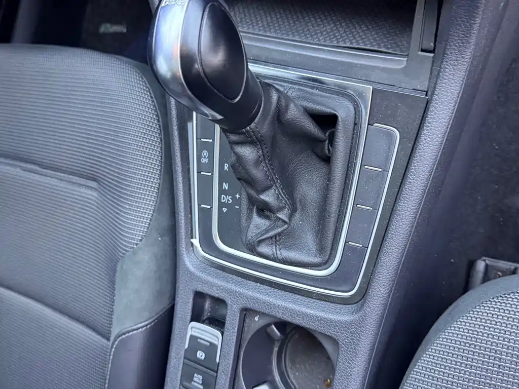Volkswagen Golf — миниатюра 11