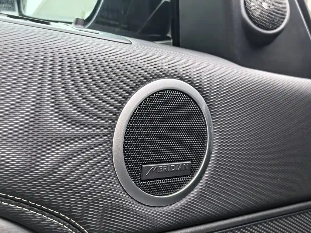 Land Rover Discovery 2023 360PS R-Dynamic S
