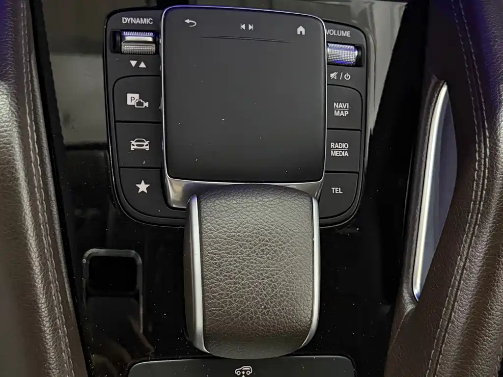 Mercedes-Benz GLS — миниатюра 21