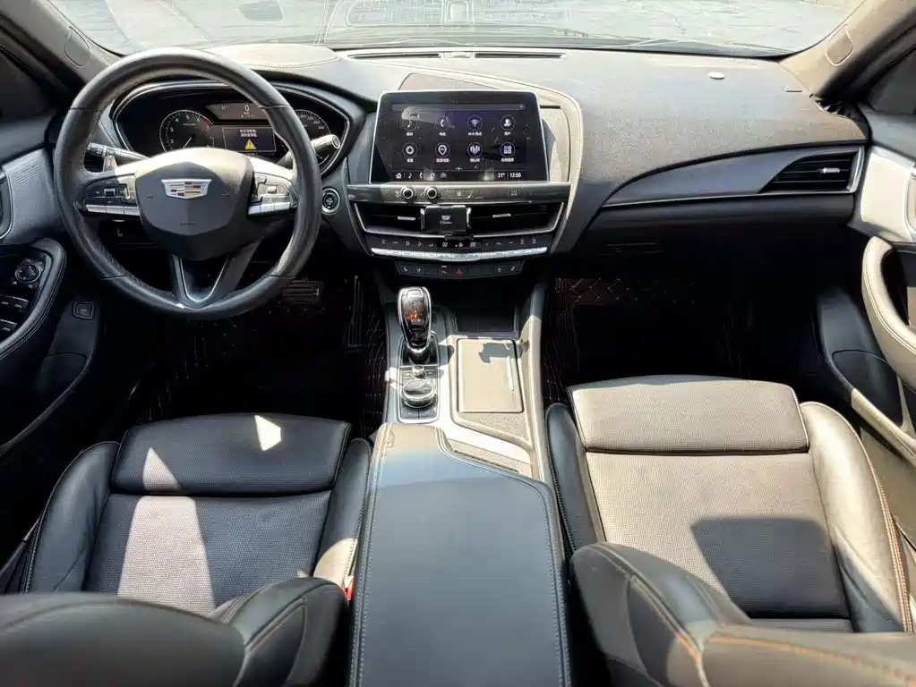 Cadillac CT5 — миниатюра 5