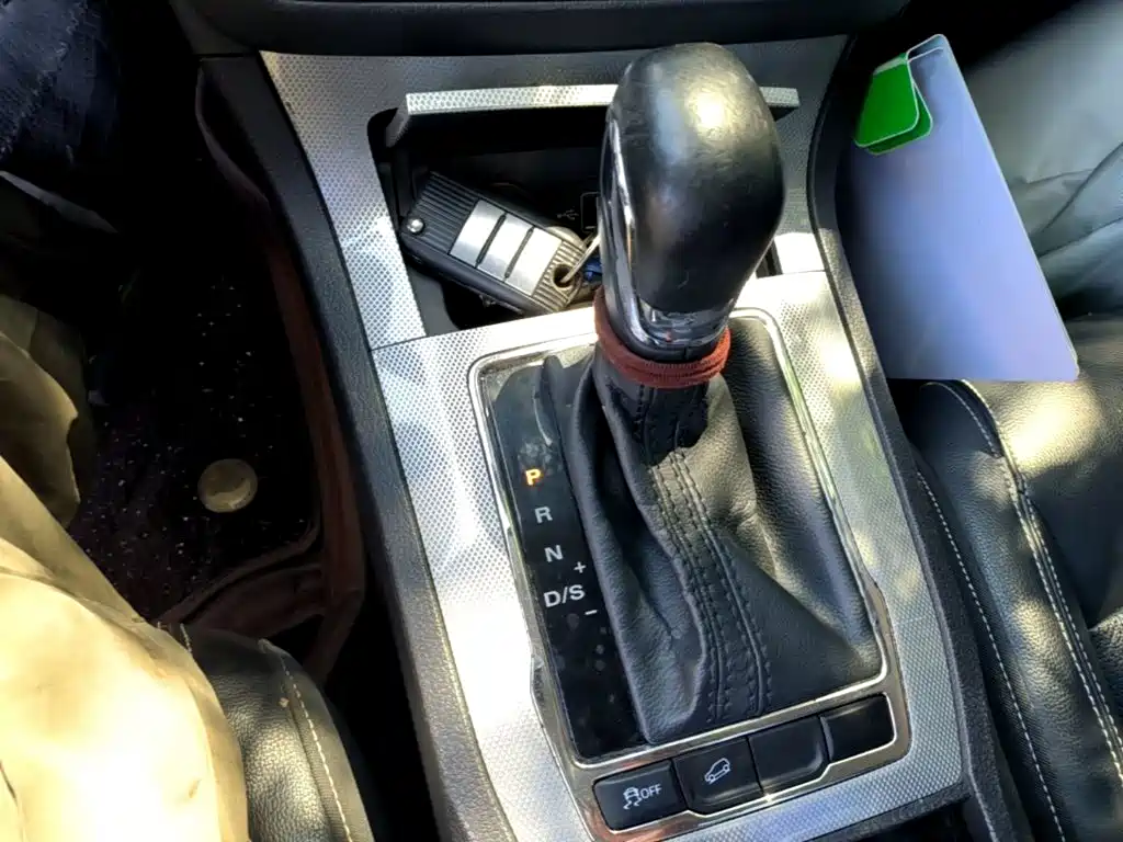Roewe RX5 — миниатюра 14