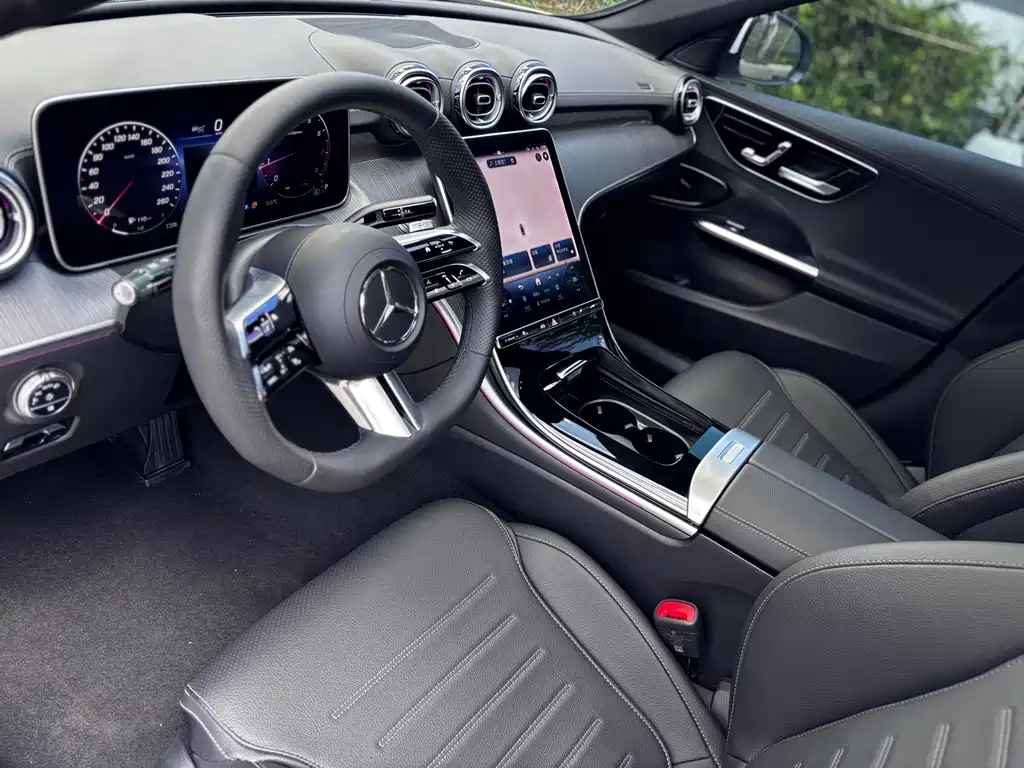 Mercedes-Benz C-Class — миниатюра 8