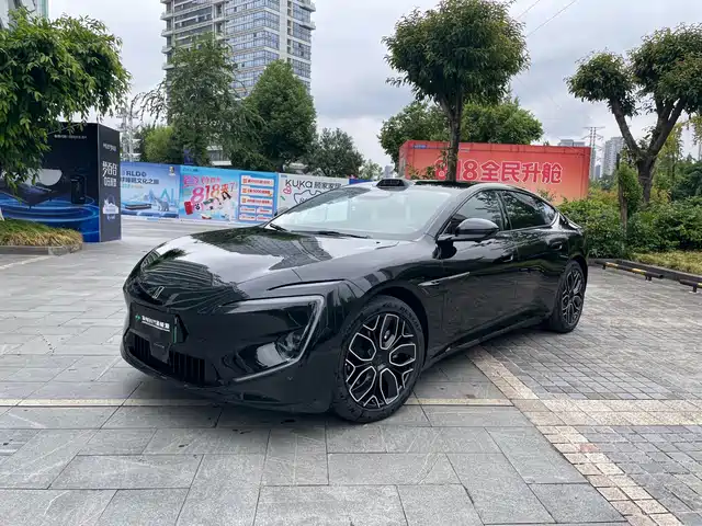 2026 Avatr 12