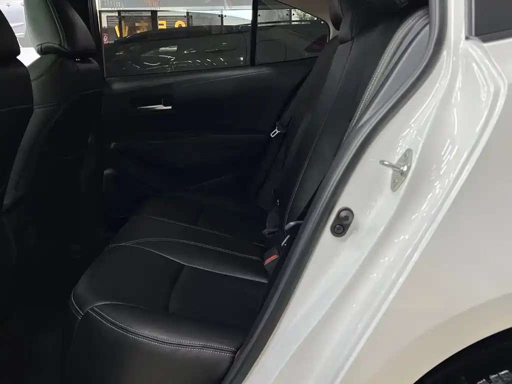 Toyota Corolla — миниатюра 12
