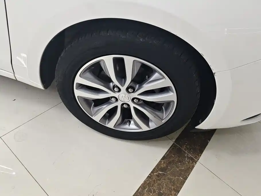 Buick Excelle — миниатюра 6