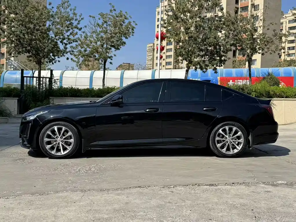Cadillac CT5 — миниатюра 10
