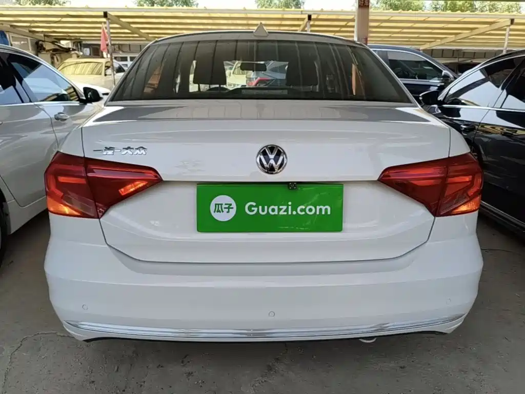 Volkswagen Jetta — миниатюра 6