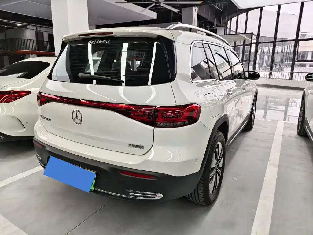 Mercedes-Benz EQB — миниатюра 11