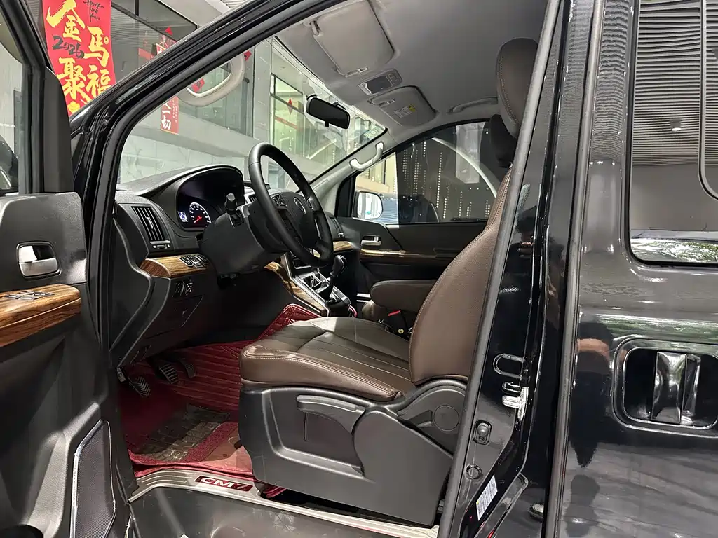 Forthing Lingzhi PLUS 2.0L Manual Luxury Type 7 seats, фото 4