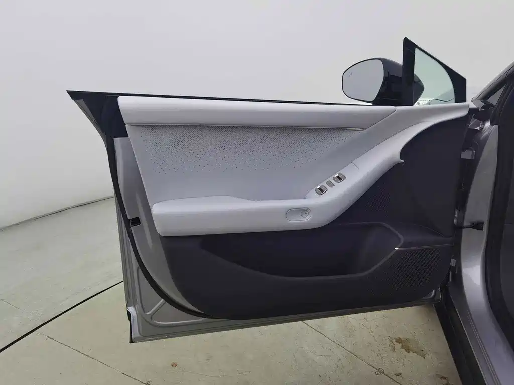 XPeng P7+ — миниатюра 11
