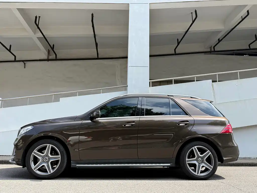 Mercedes-Benz GLE (Import) — миниатюра 2