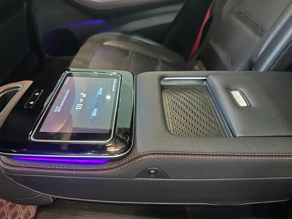 Mercedes-Benz GLE AMG — миниатюра 11
