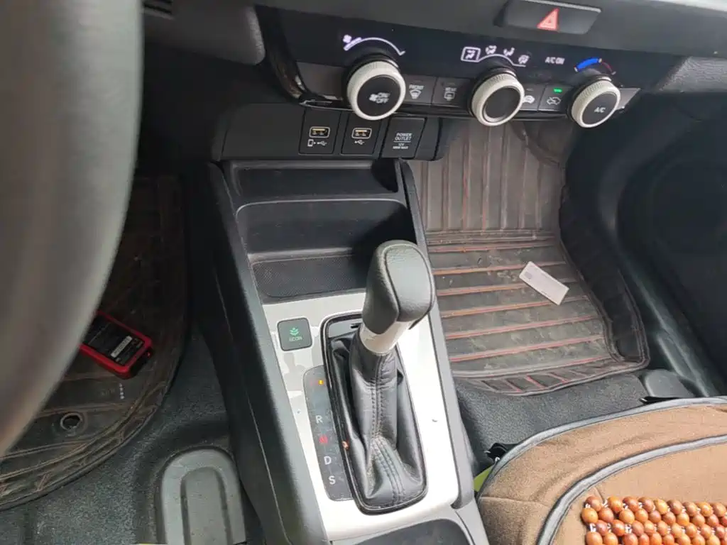 Honda Fit — миниатюра 14
