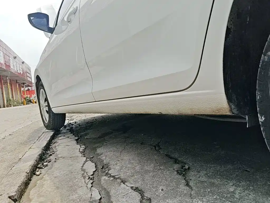 Volkswagen Santana — миниатюра 22