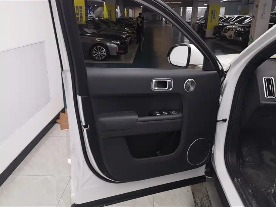 Li Auto L9 2025 Ultra