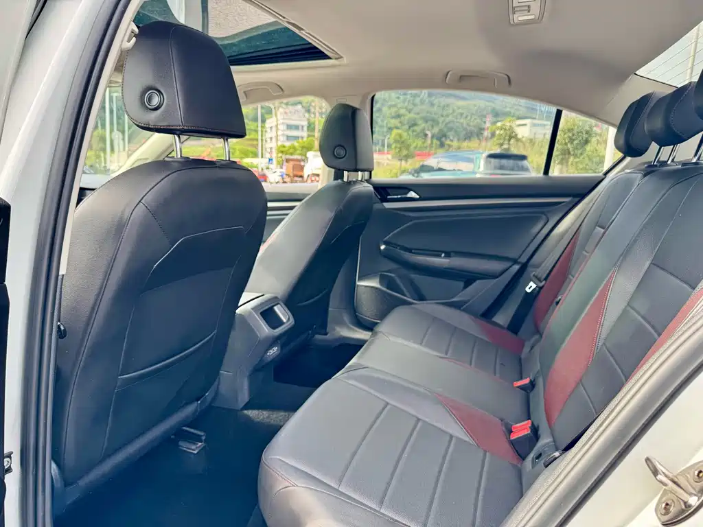 Volkswagen Bora 2019 1.5L AT Comfort VI