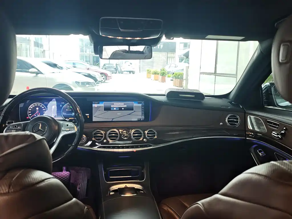 Mercedes-Benz S-Class — миниатюра 9