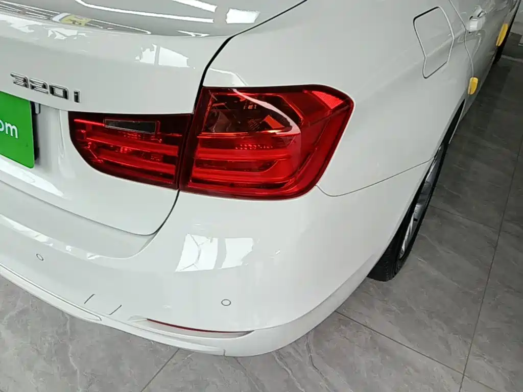 BMW 3 Series — миниатюра 8