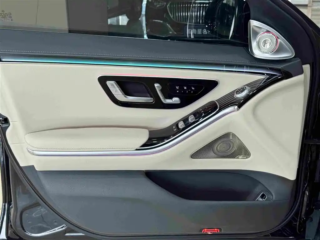 Mercedes-Benz S-Class — миниатюра 21
