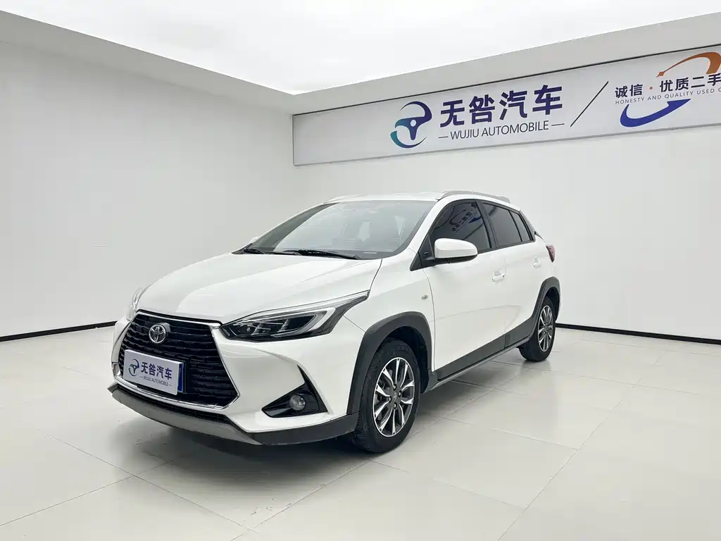 Купить Toyota Yaris L