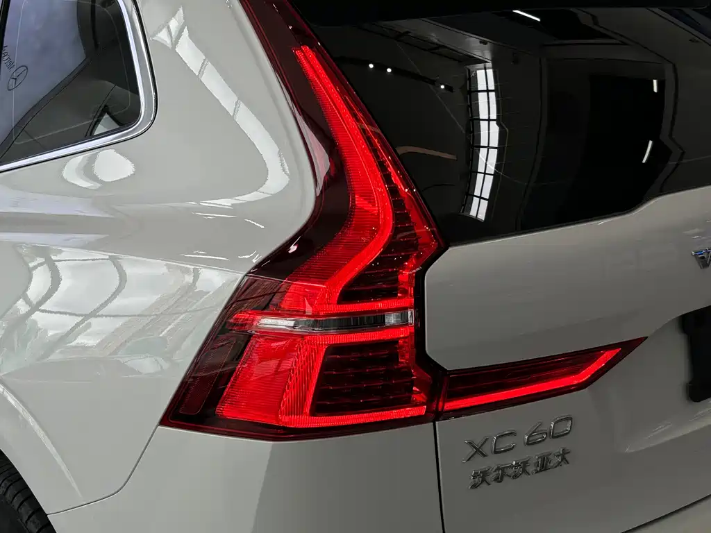 Volvo XC60 — миниатюра 16