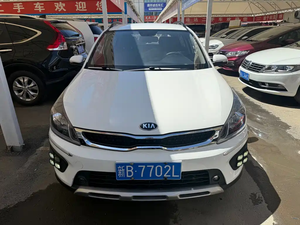 Купить Kia KX Cross