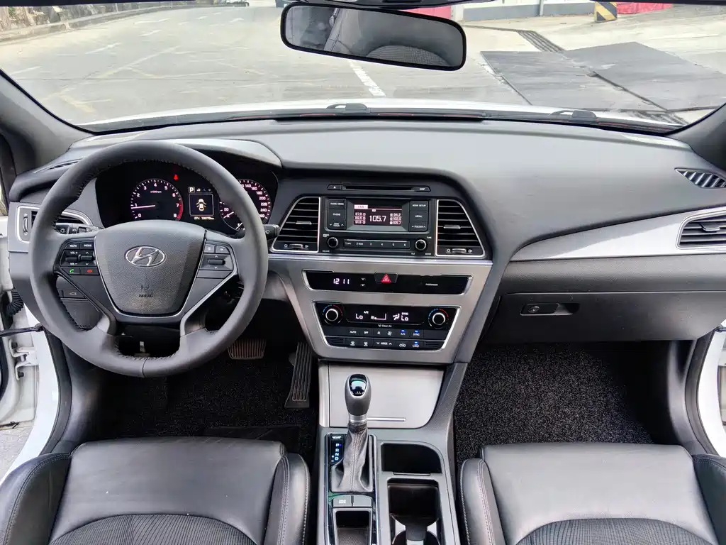 Hyundai Sonata — миниатюра 8