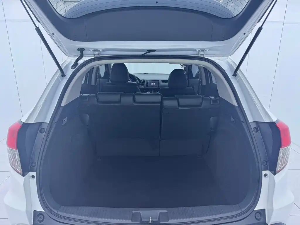 Honda Vezel — миниатюра 14