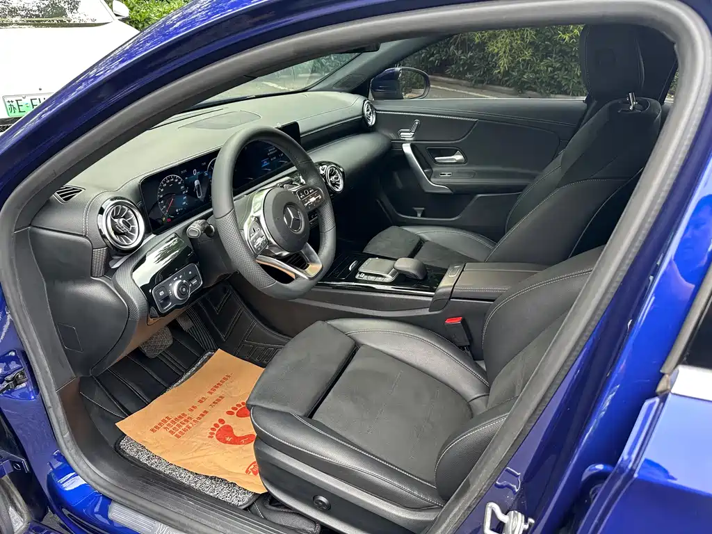Mercedes-Benz A-Class A 2020 A 200 L Sport Fashion
