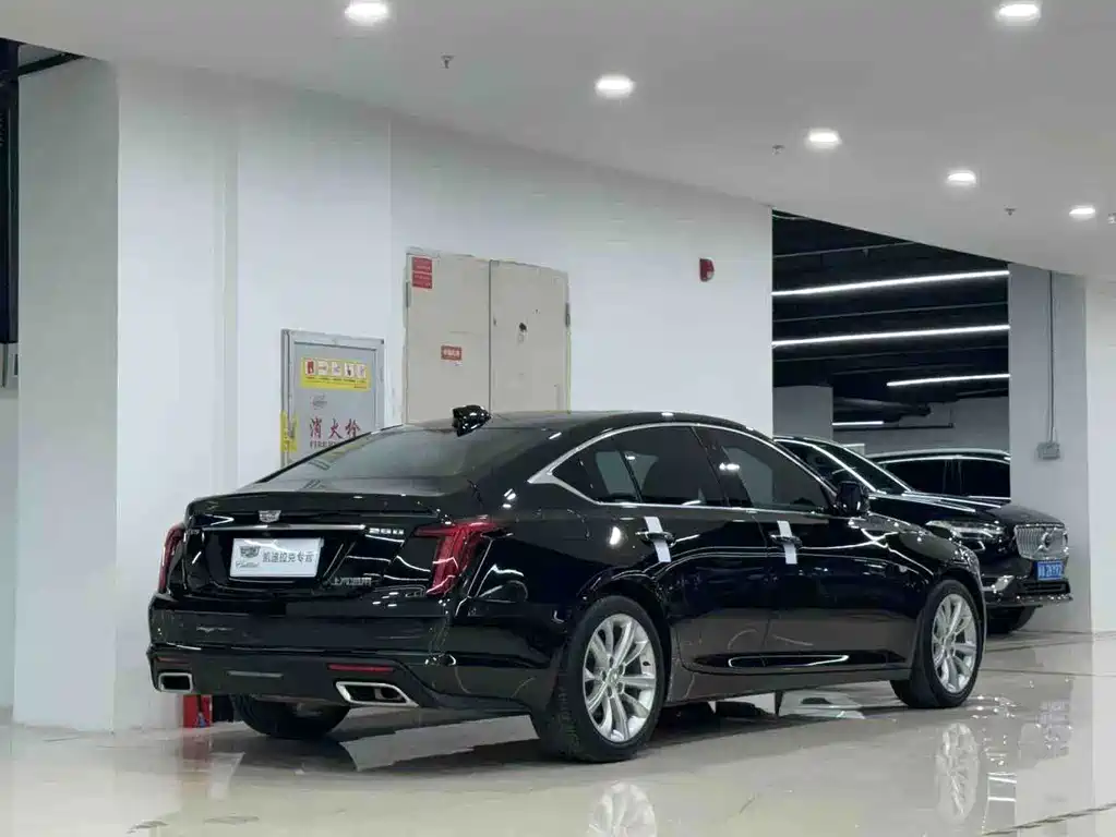 Cadillac CT5 — миниатюра 5