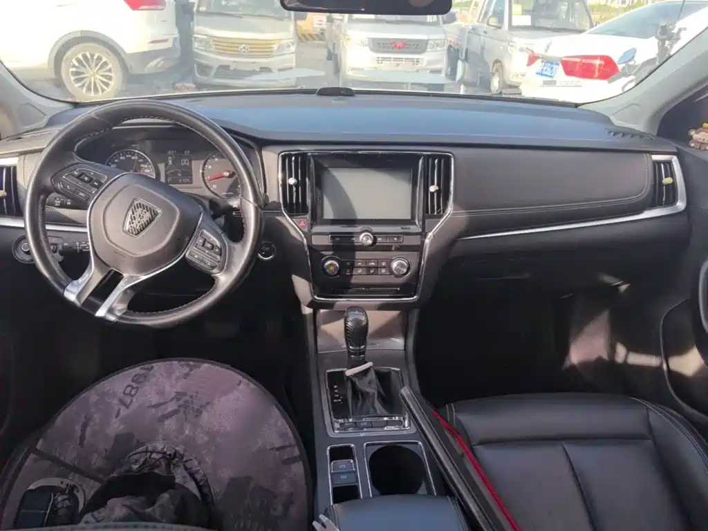 Roewe Roewe i6 Classic — миниатюра 10