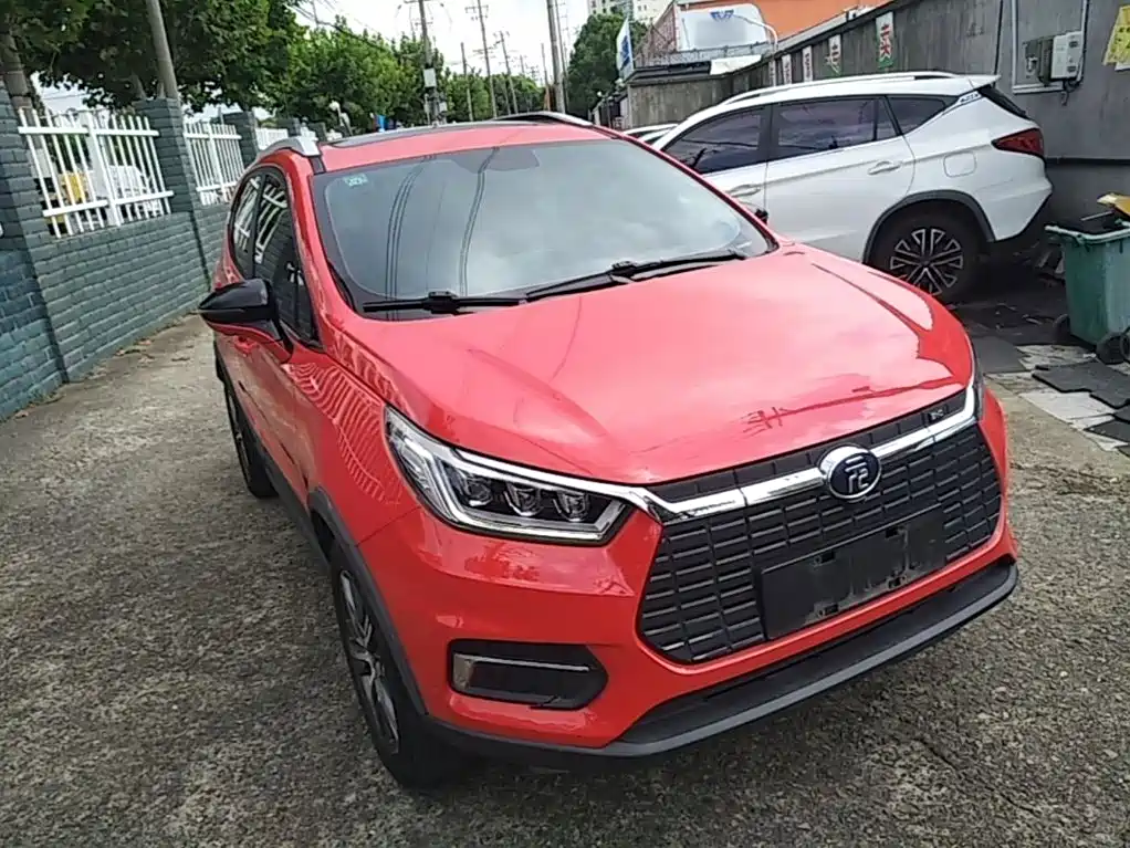 BYD Yuan EV — миниатюра 4