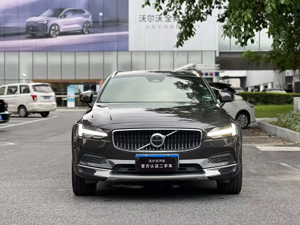 Volvo V90 — миниатюра 3