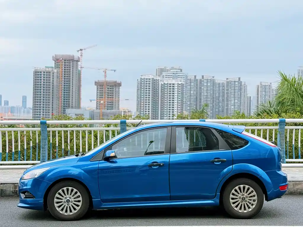 Ford Focus — миниатюра 7