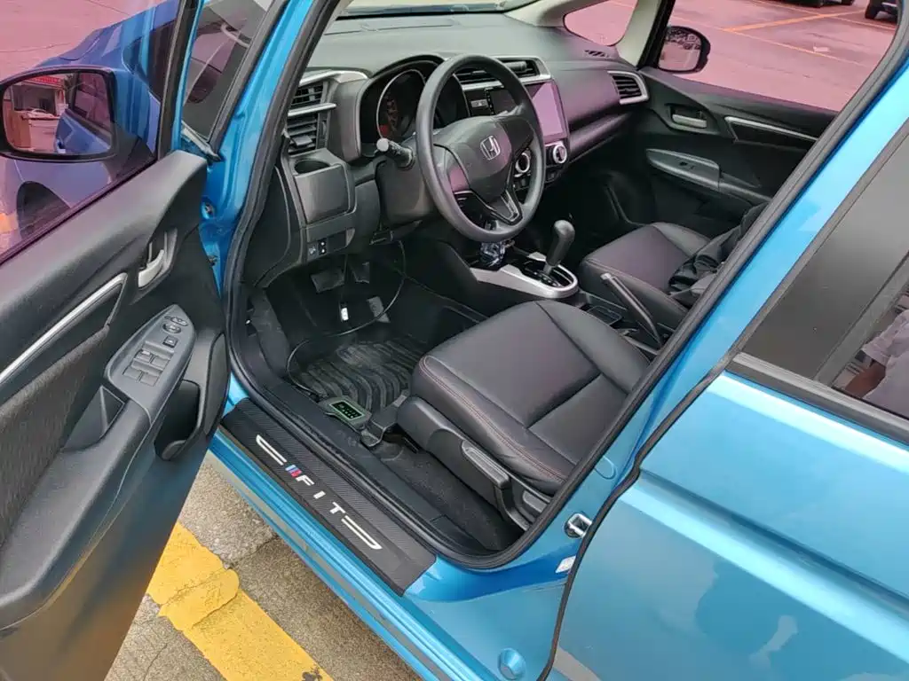 Honda Fit — миниатюра 16