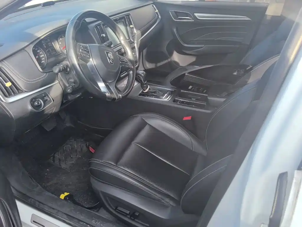 Roewe Roewe i6 Classic — миниатюра 15