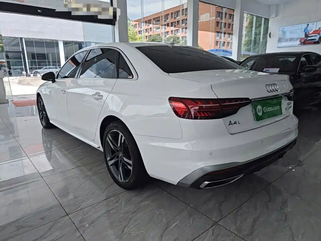 Audi A4L — миниатюра 5