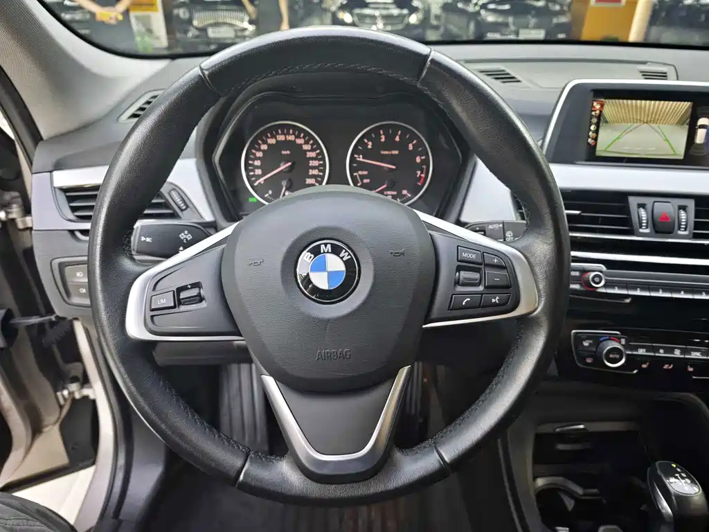 BMW X1 — миниатюра 12