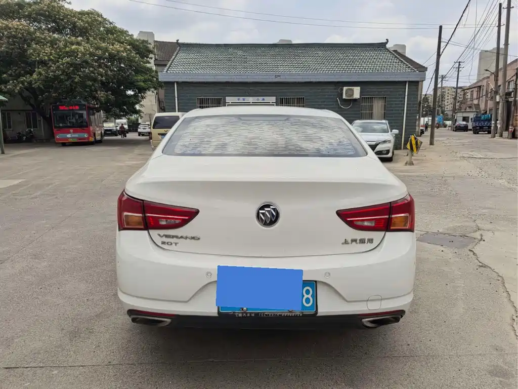 Buick Verano — миниатюра 11