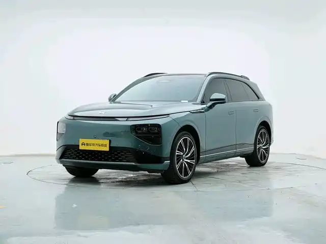 XPeng G9 — миниатюра 2
