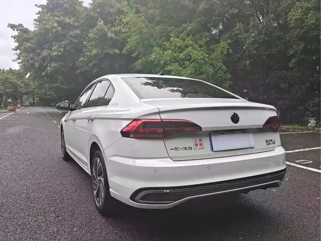 Volkswagen Bora — миниатюра 6