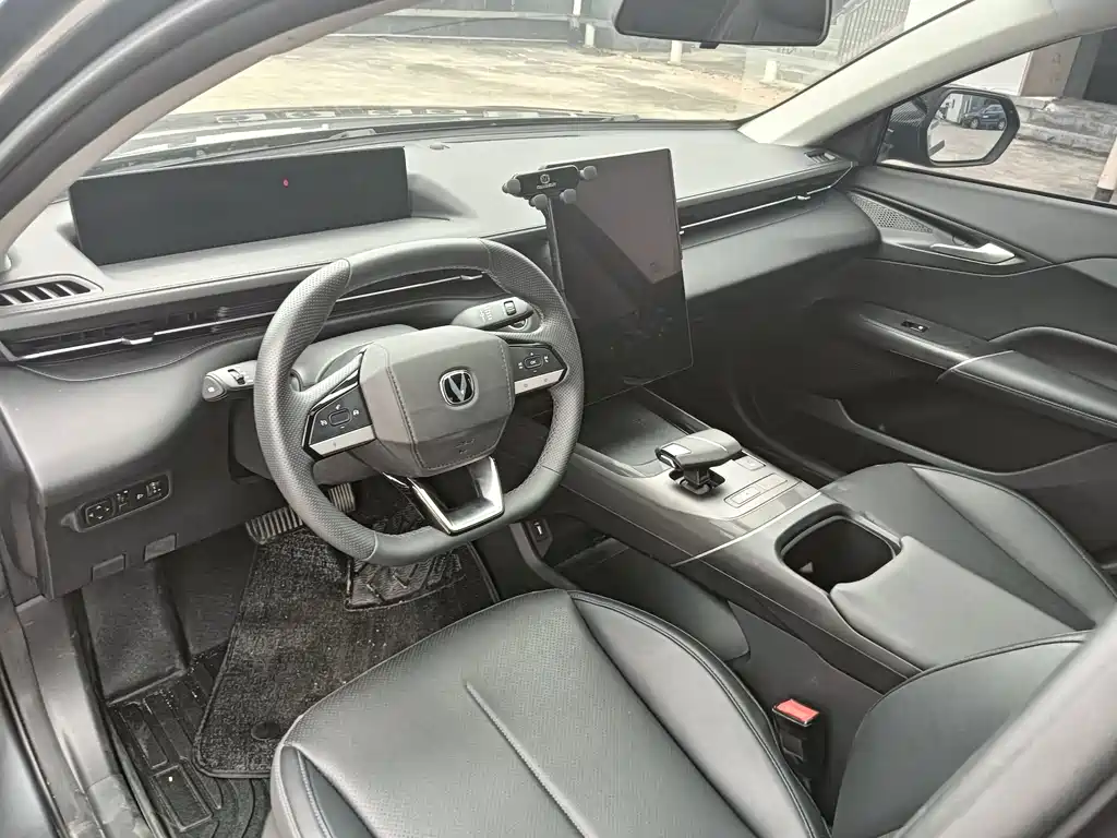 Changan Eado — миниатюра 4