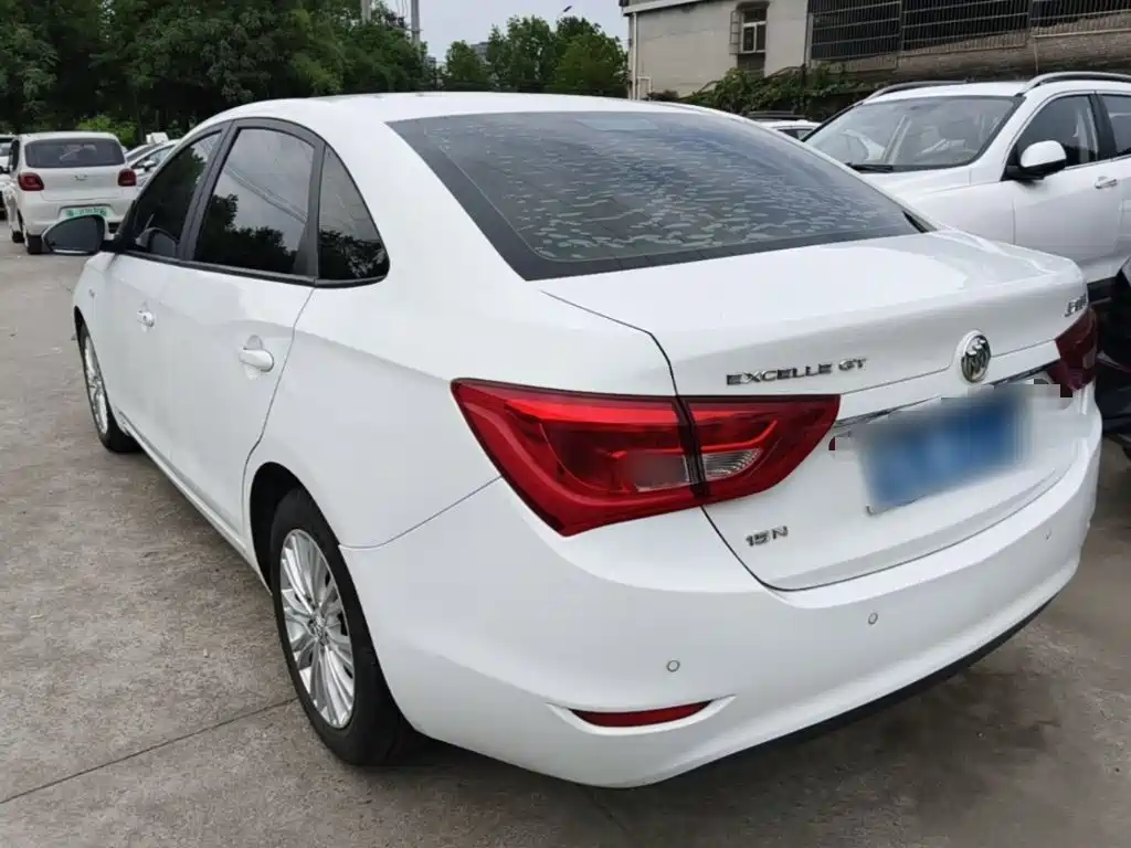 Buick Excelle — миниатюра 5
