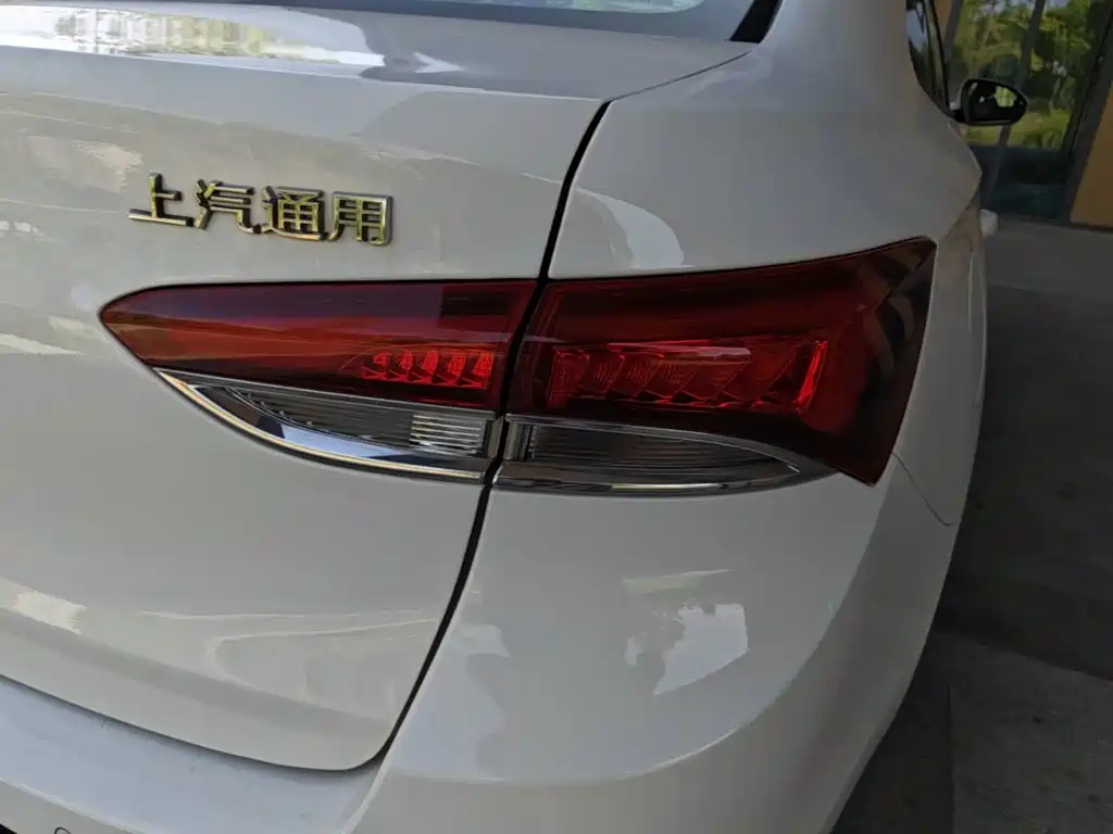 Buick Excelle — миниатюра 8