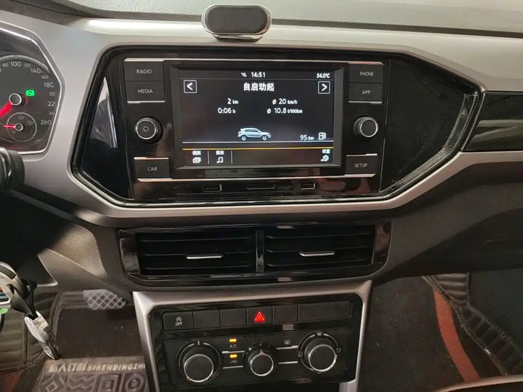 Volkswagen T-Cross — миниатюра 13